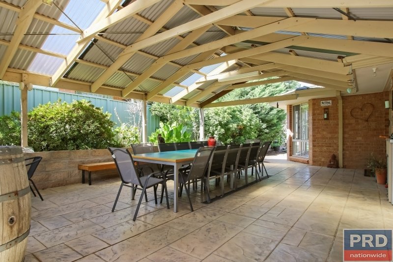 31 Fairbairn Street GLENROY 14