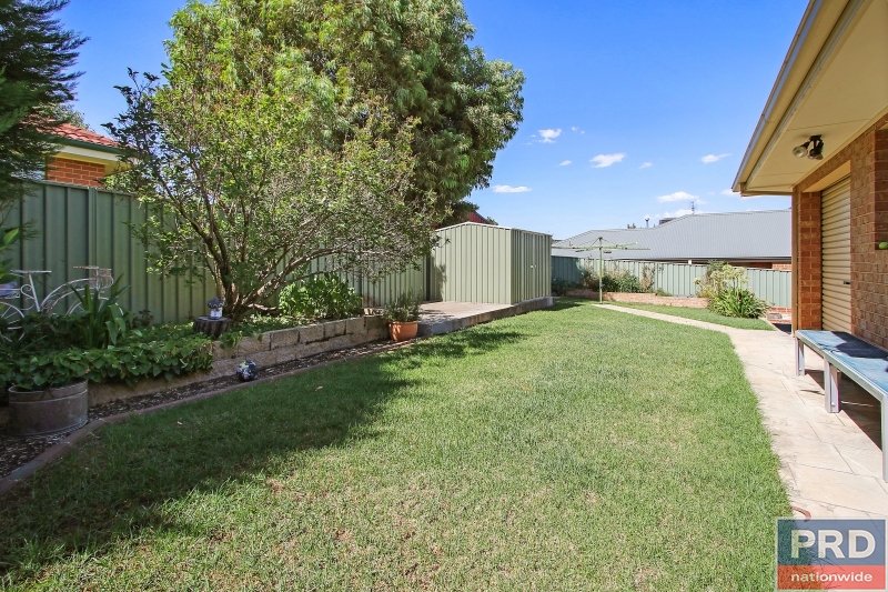 31 Fairbairn Street GLENROY 16