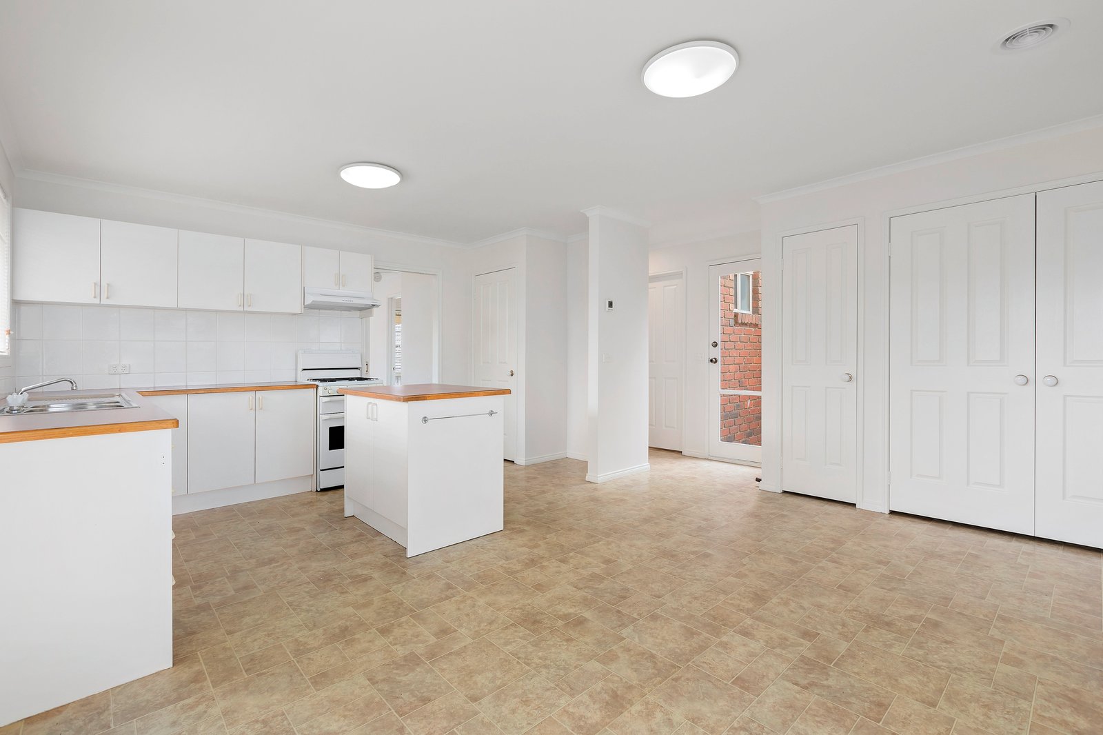 Gallery: 31 Fernwren Place