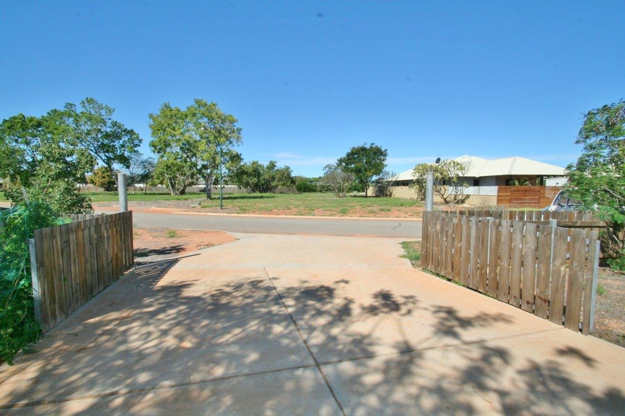 31 Frangipani Drive CABLE BEACH 20