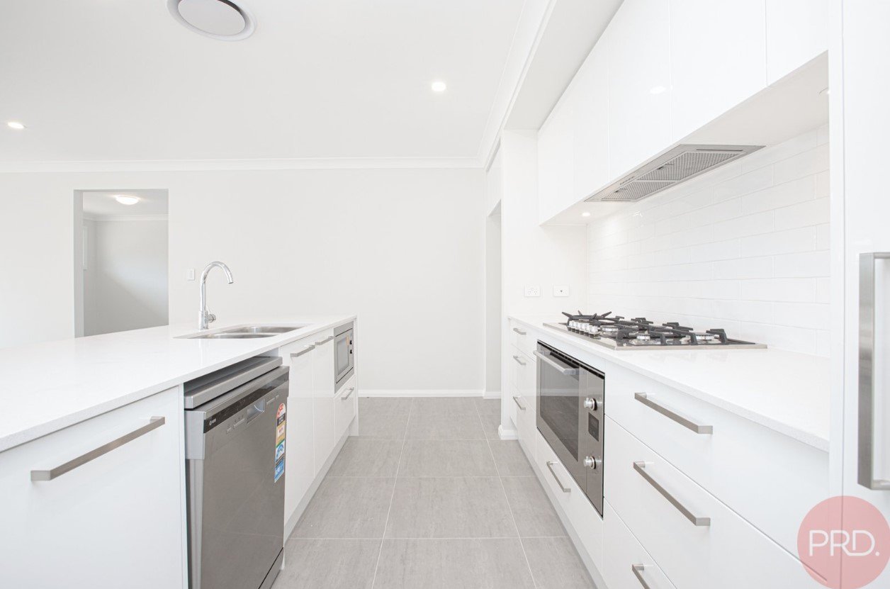 31 Friarbird Ridge ABERGLASSLYN 2