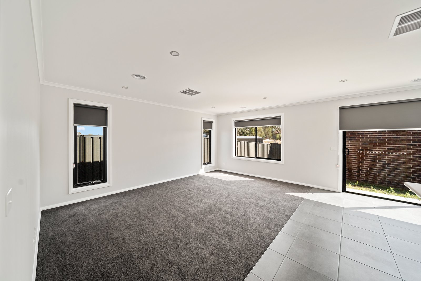 31 Friswell Avenue FLORA HILL 4