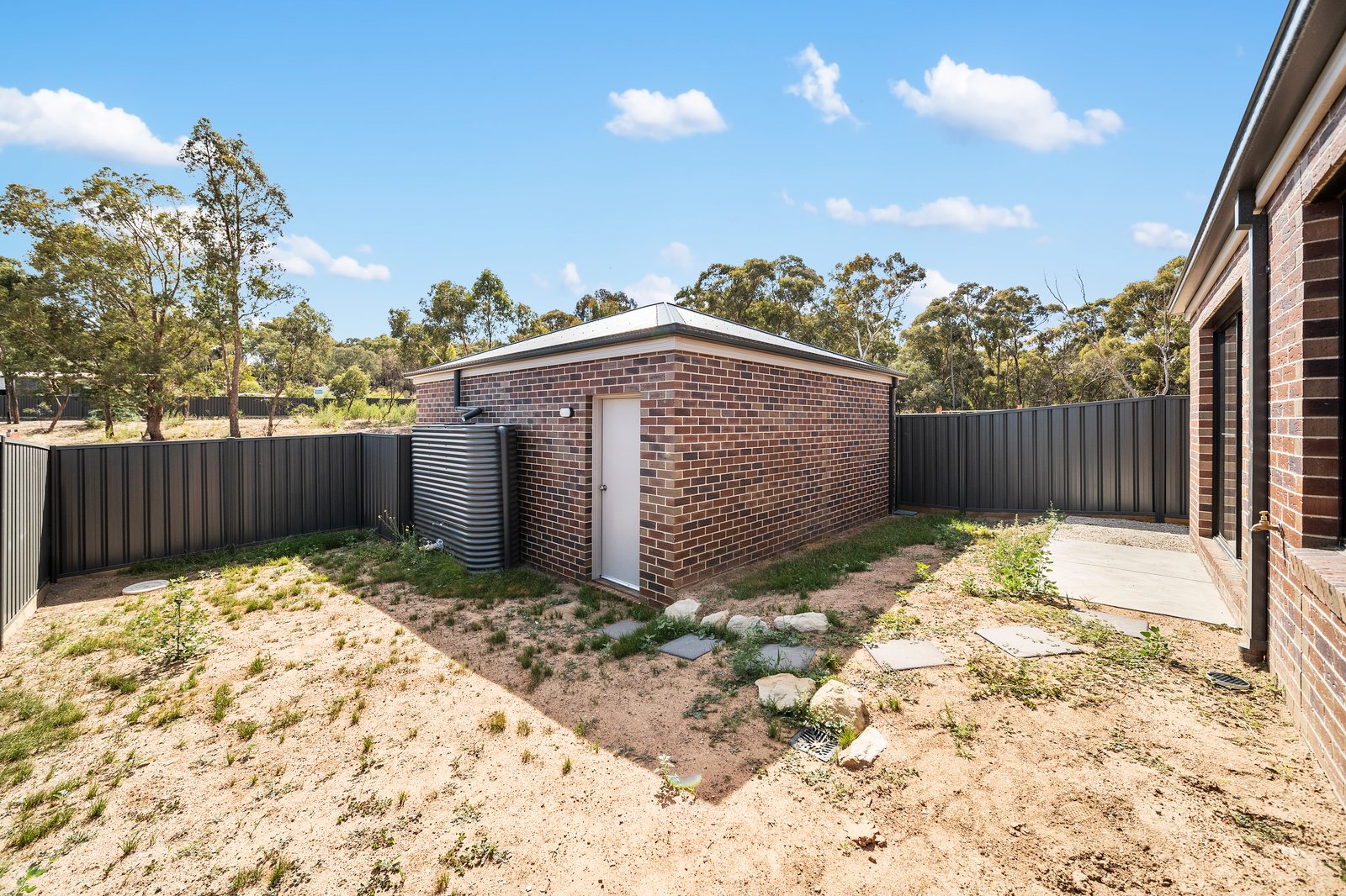 31 Friswell Avenue FLORA HILL 10