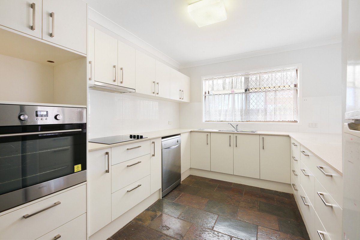 31 Geoffrey Avenue Southport 3