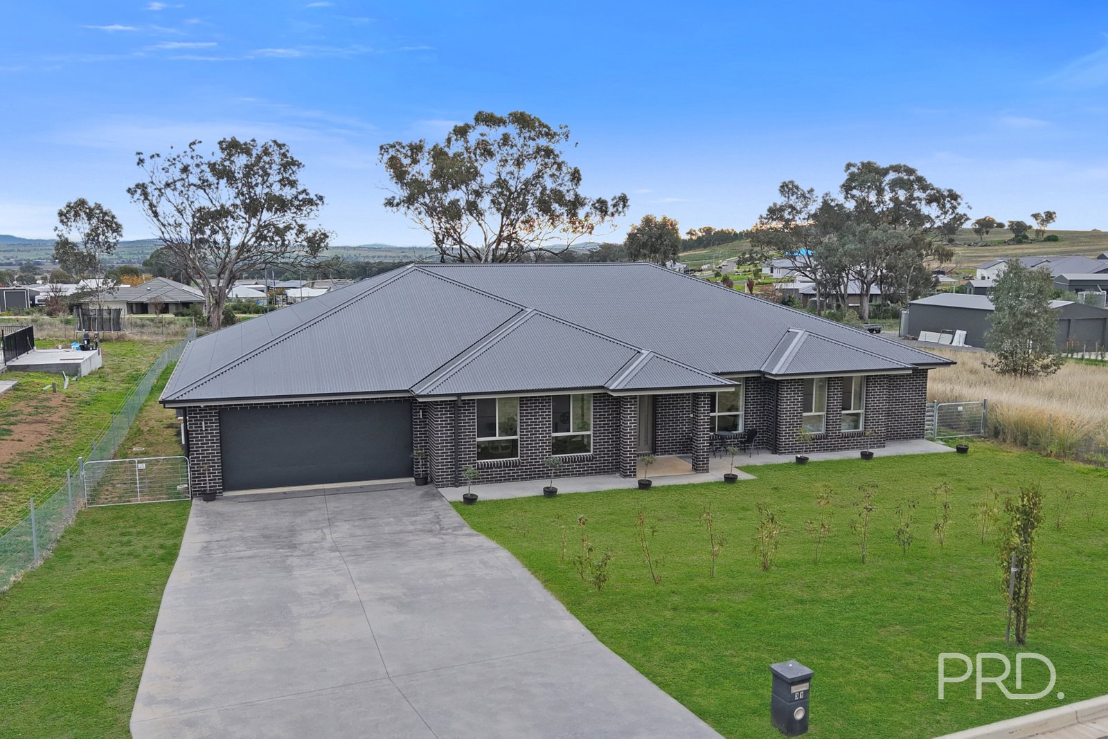 31 Glenmore Drive TAMWORTH 2