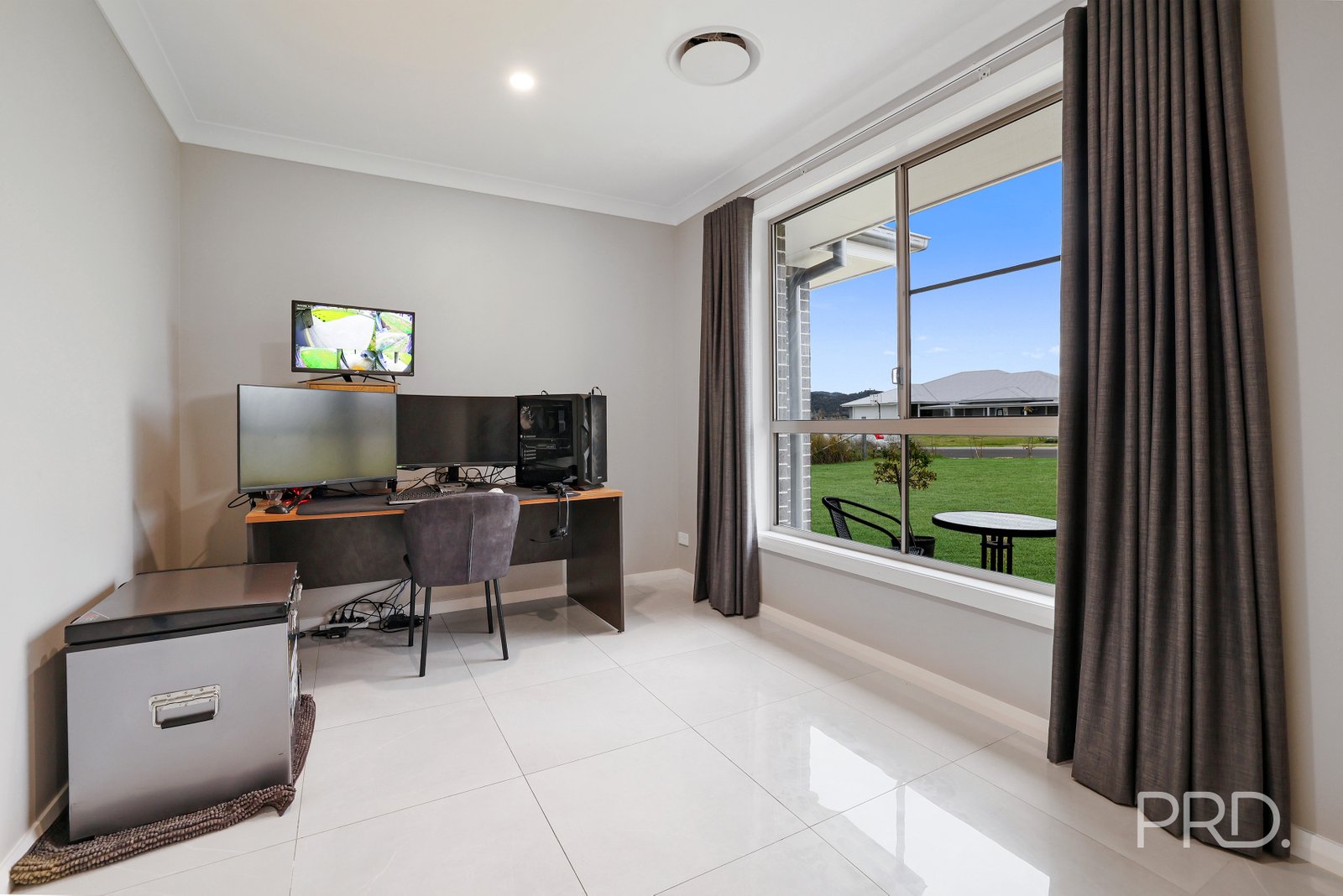 31 Glenmore Drive TAMWORTH 16