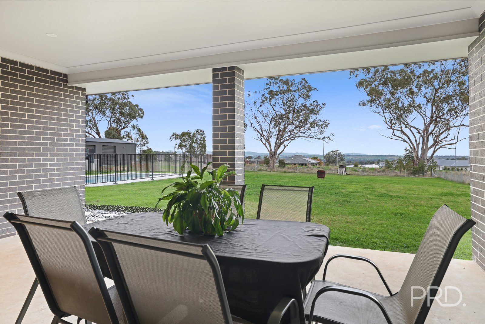 31 Glenmore Drive TAMWORTH 27