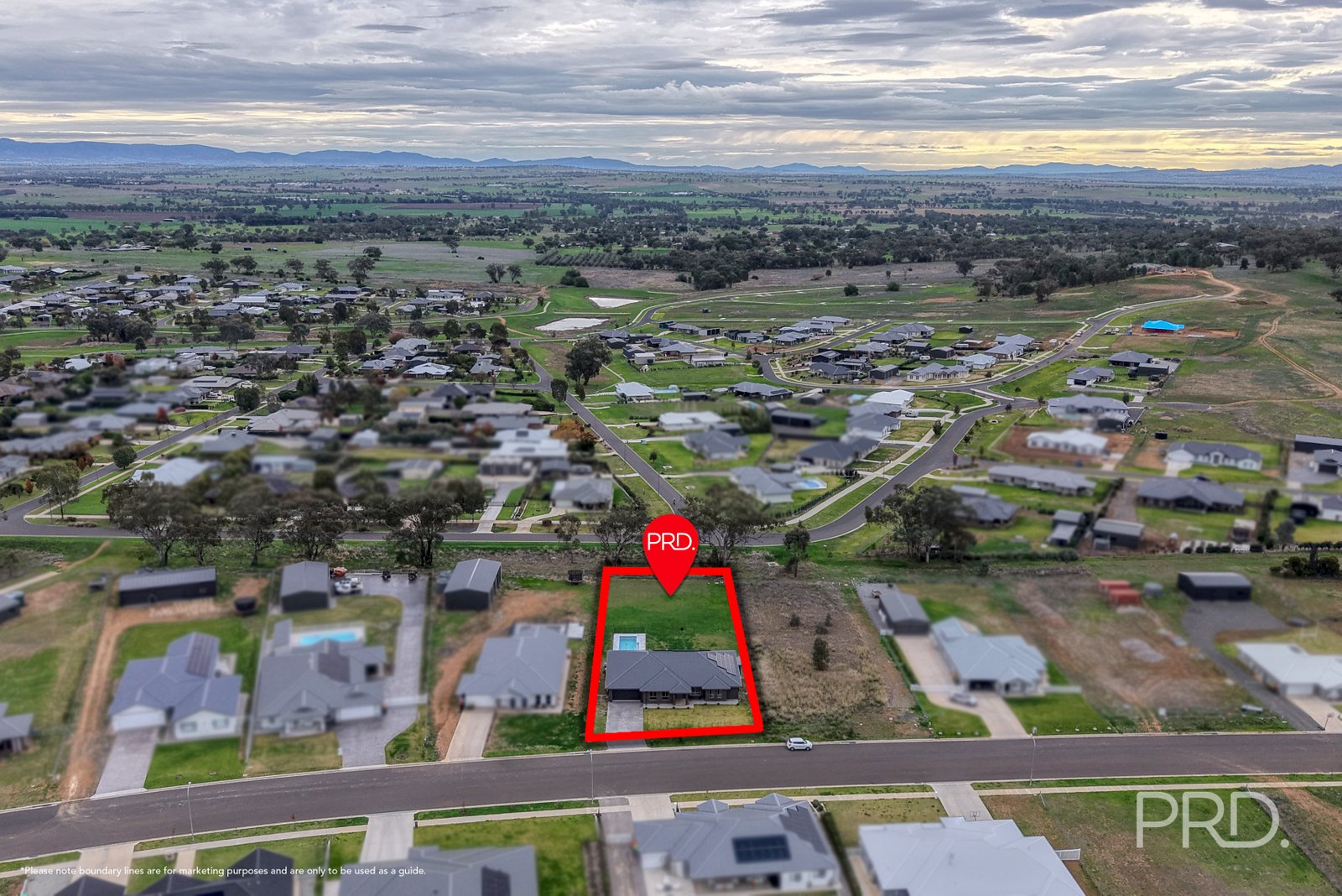31 Glenmore Drive TAMWORTH 35