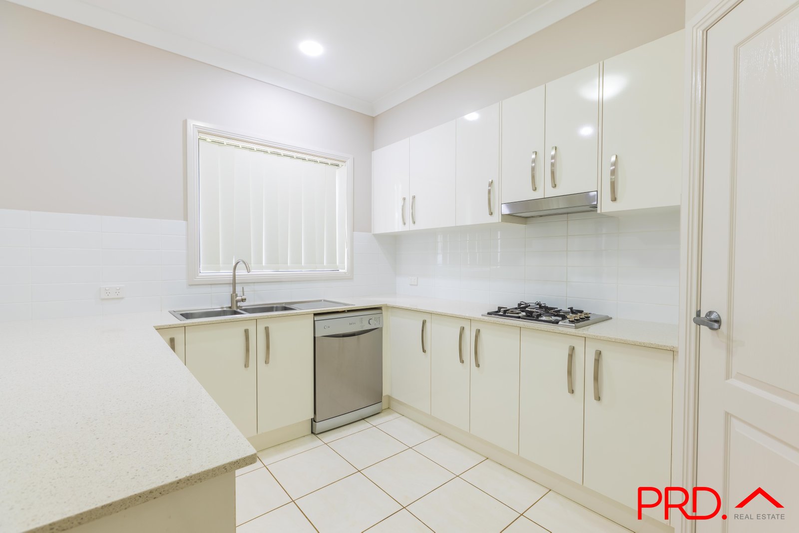 31 Grand Meadows Drive TAMWORTH 11