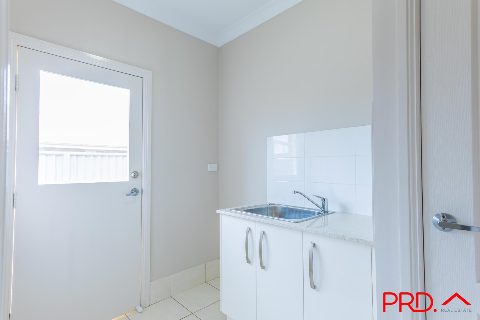 31 Grand Meadows Drive TAMWORTH 13