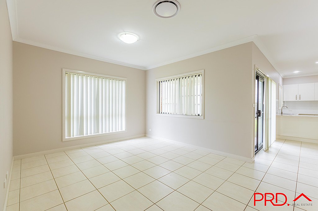 31 Grand Meadows Drive TAMWORTH 9
