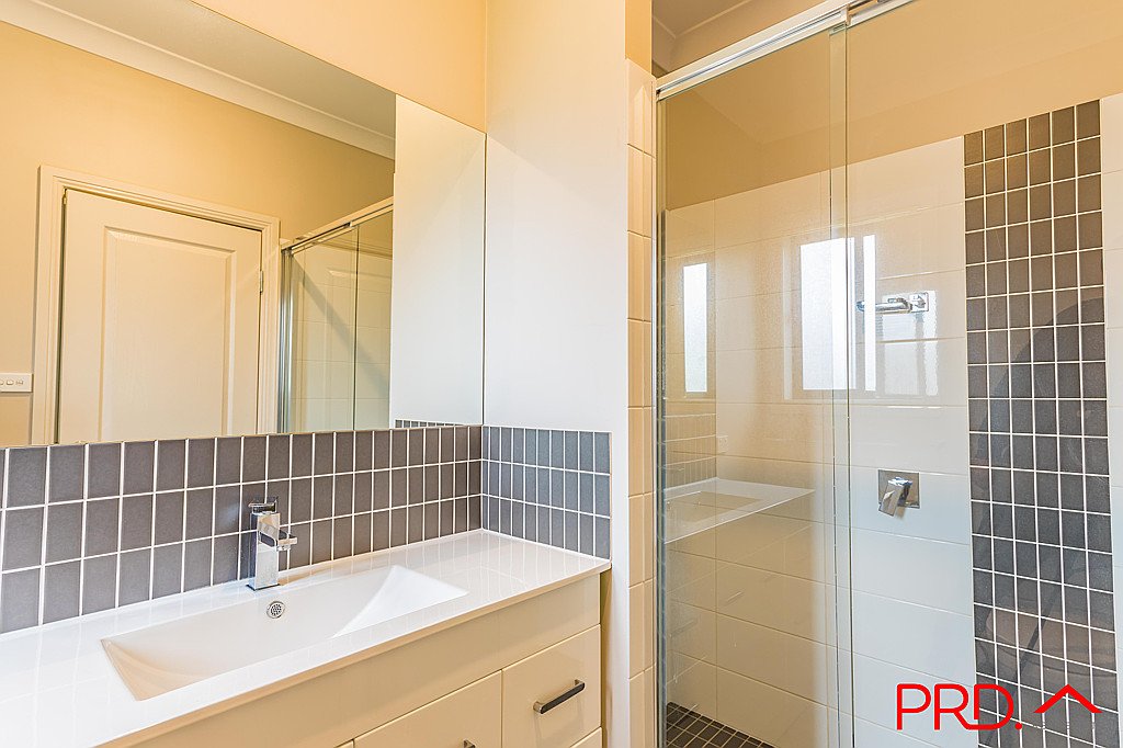 31 Grand Meadows Drive TAMWORTH 6