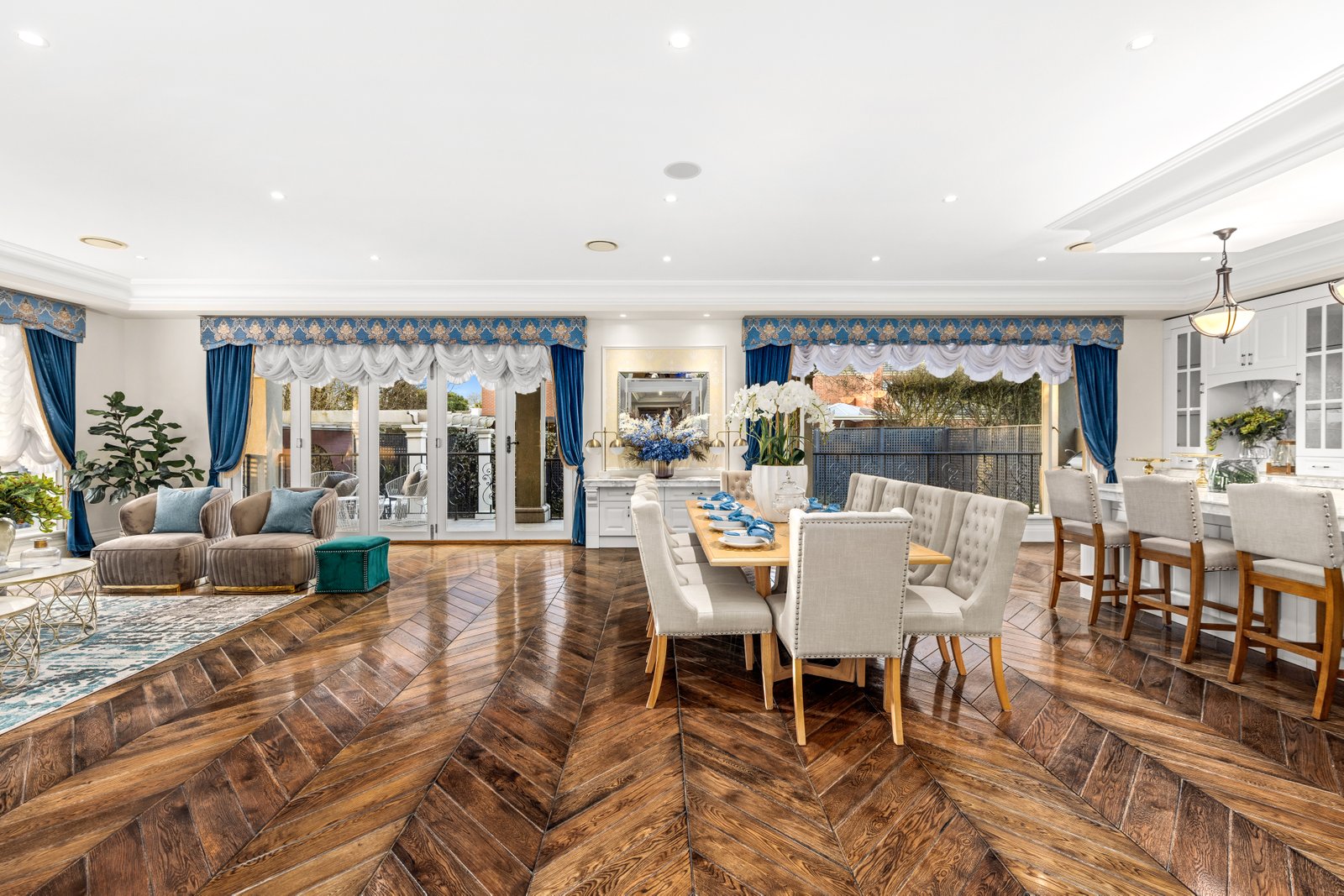 Gallery: 31 Grosvenor Parade