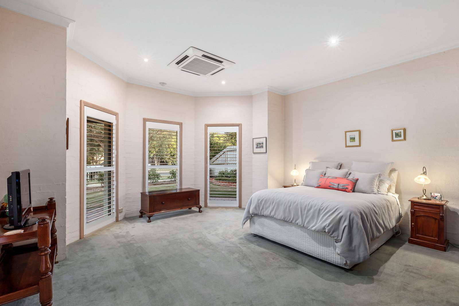 Real Estate and Property in 31 Grove Road, Barwon Heads, VIC