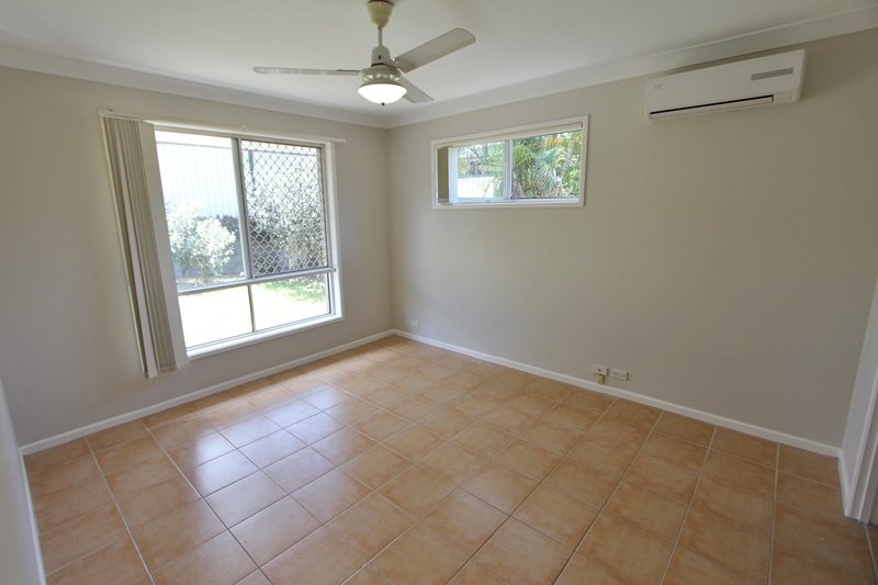 31 Guthrie Parade CARRARA 5