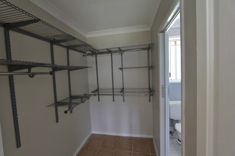 31 Guthrie Parade CARRARA 12