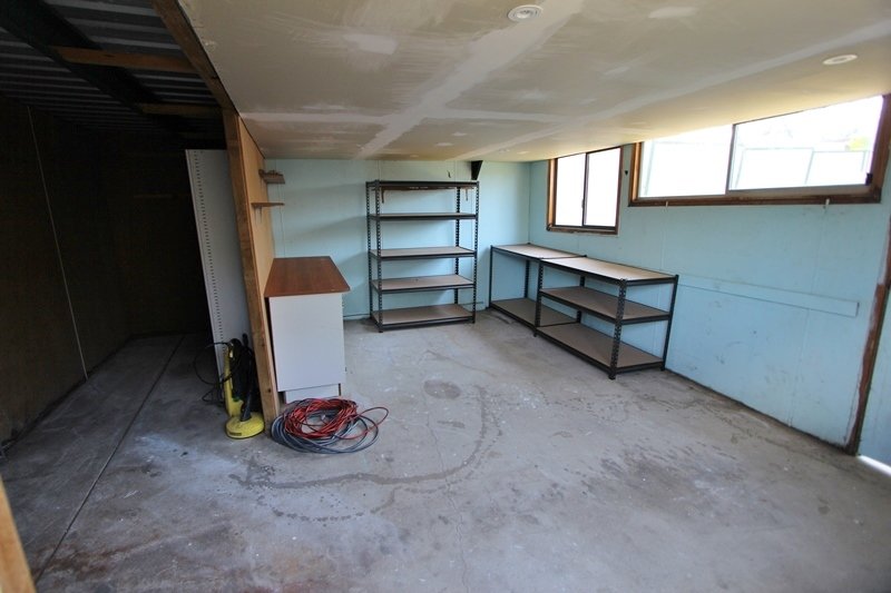 31 Guthrie Parade CARRARA 14