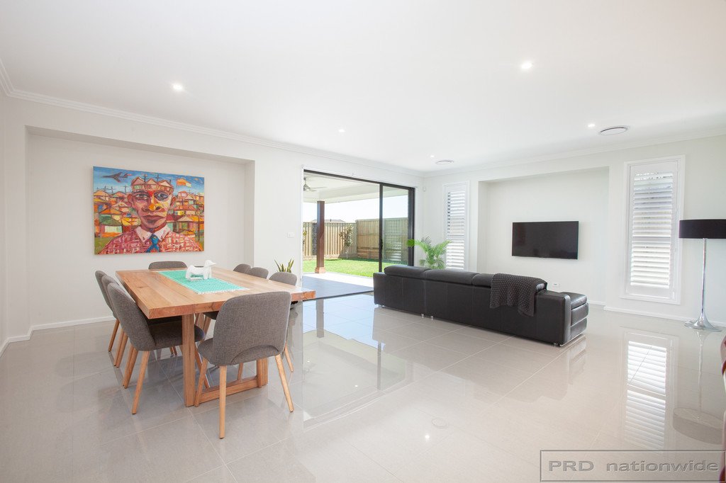 31 Harvest Boulevard CHISHOLM 10