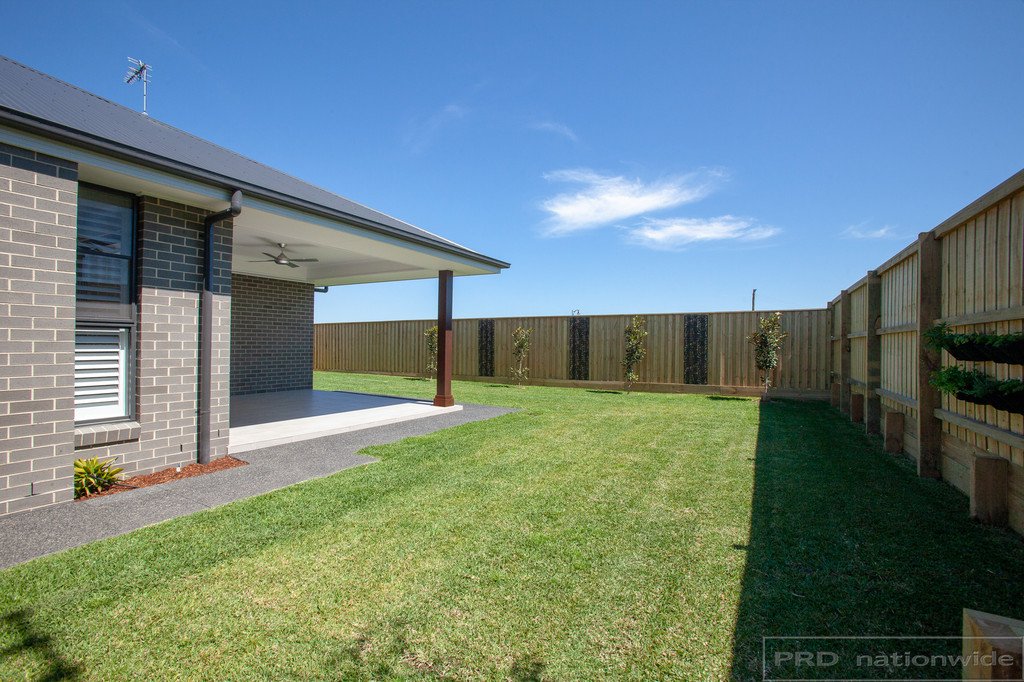 31 Harvest Boulevard CHISHOLM 15