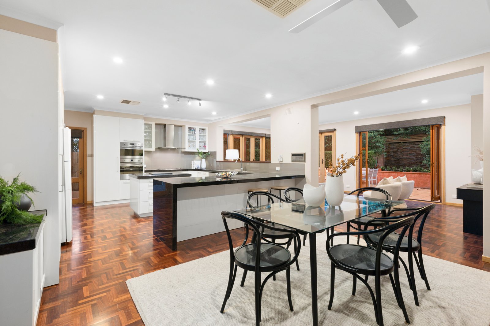 Gallery: 31 Hornby Street