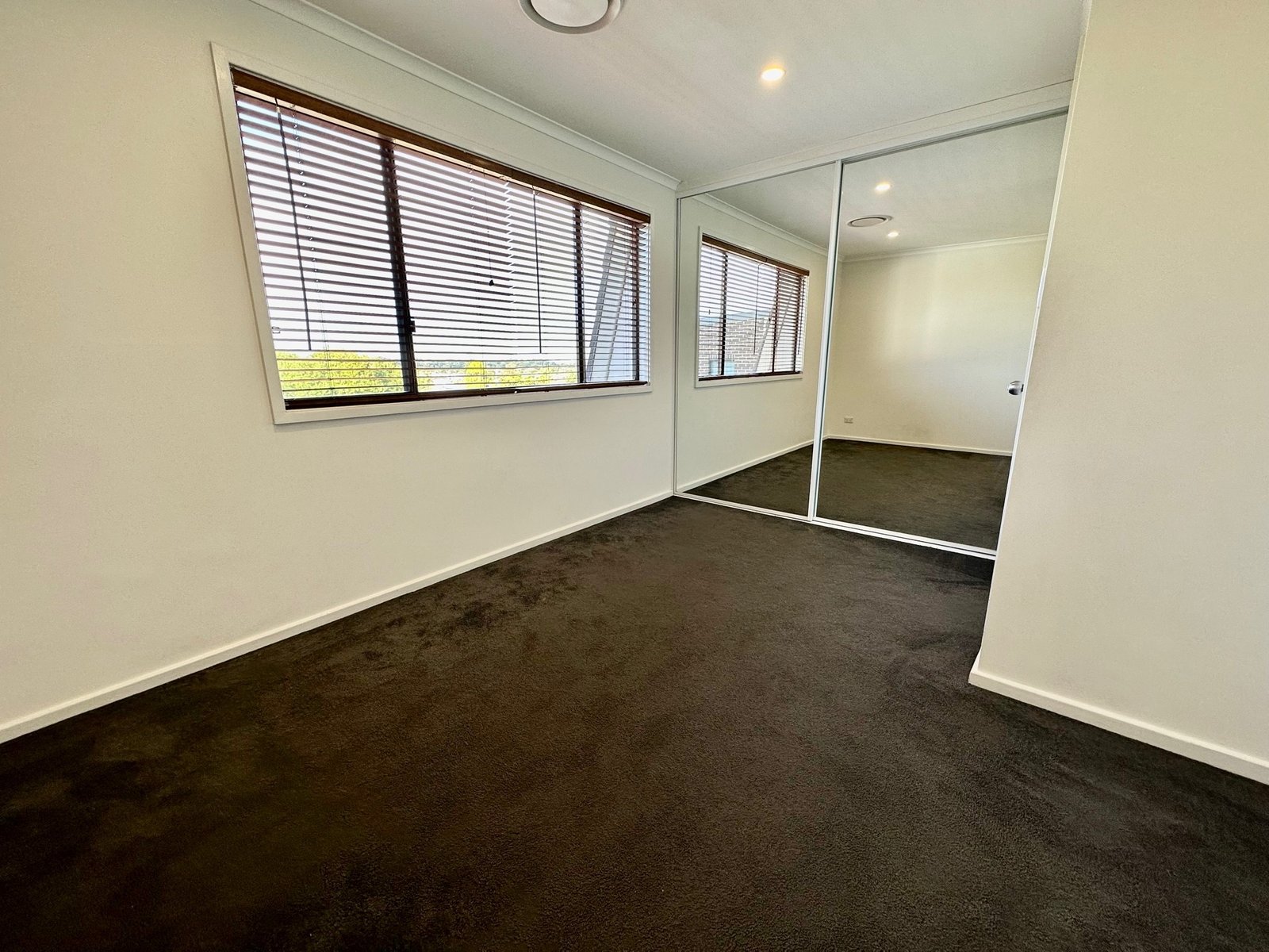 31 Howell Avenue MATRAVILLE 11