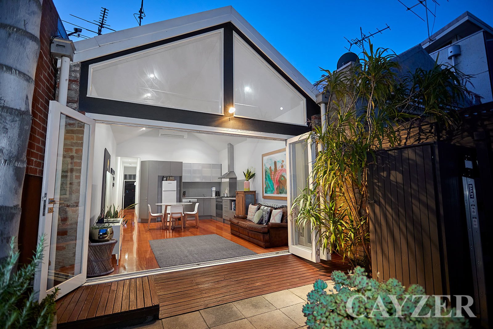 Gallery: 31 Iffla Street