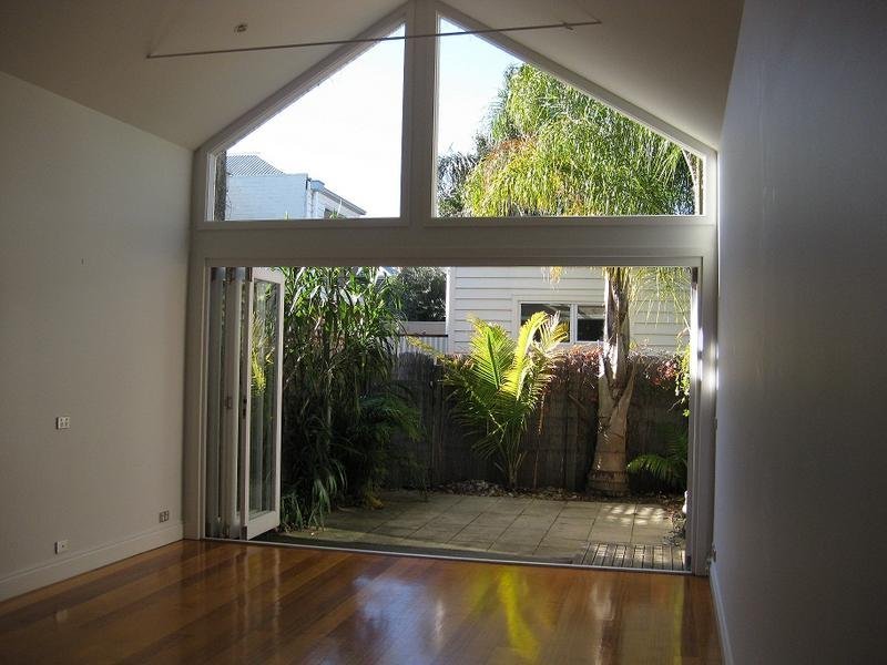Gallery: 31 Iffla Street