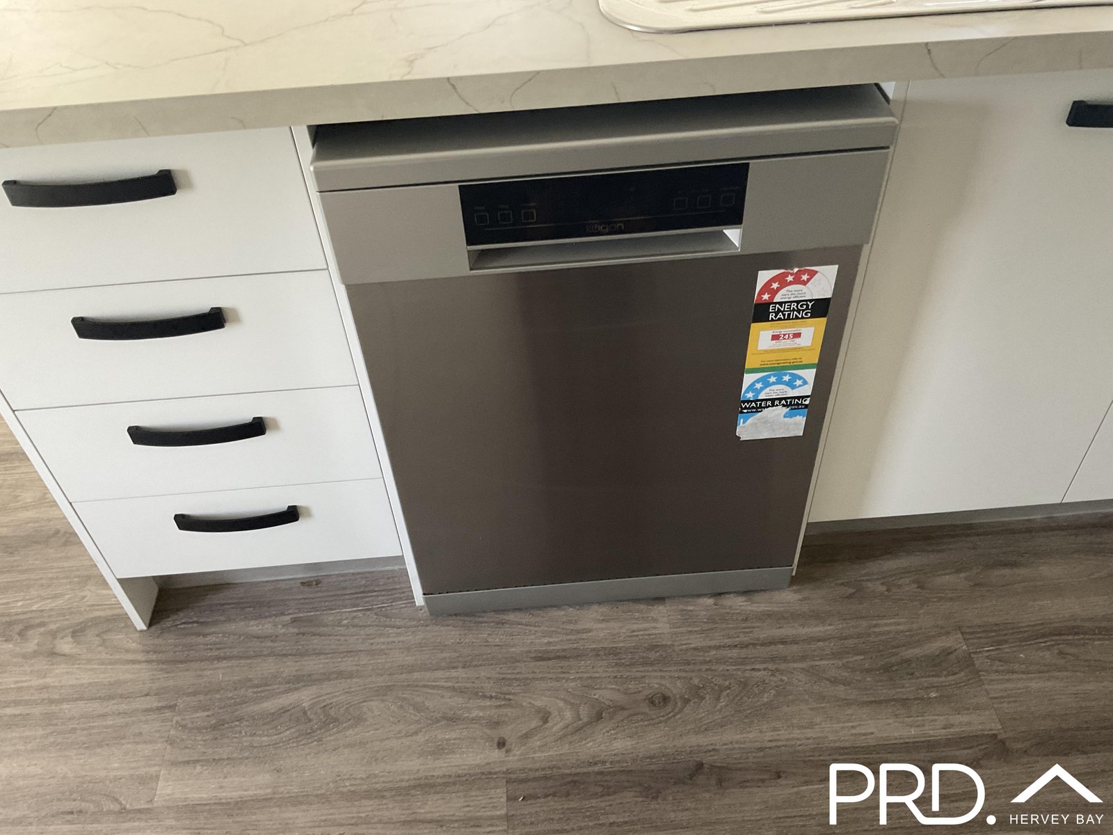 31 Imperial Circuit ELI WATERS 9