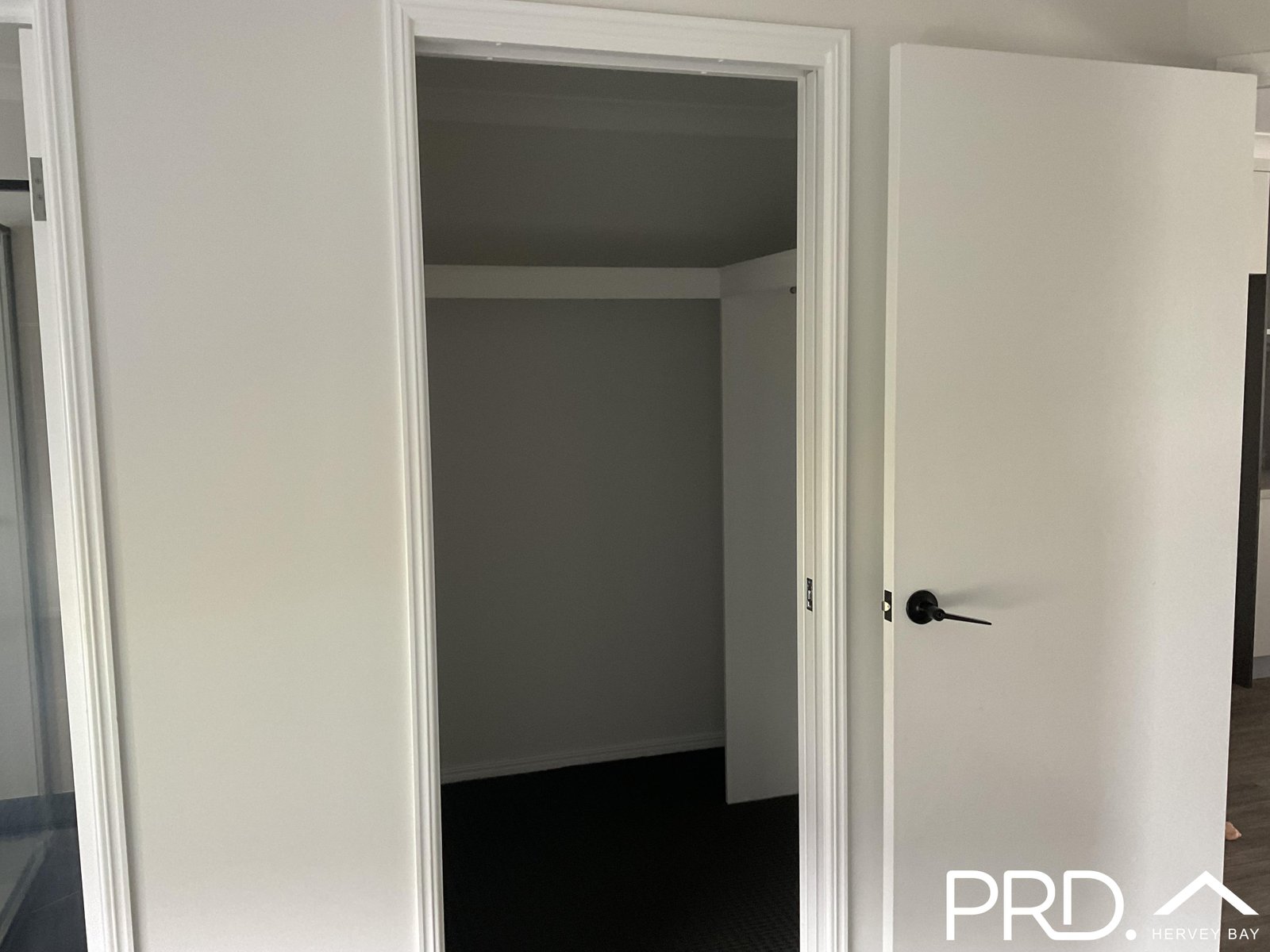 31 Imperial Circuit ELI WATERS 13