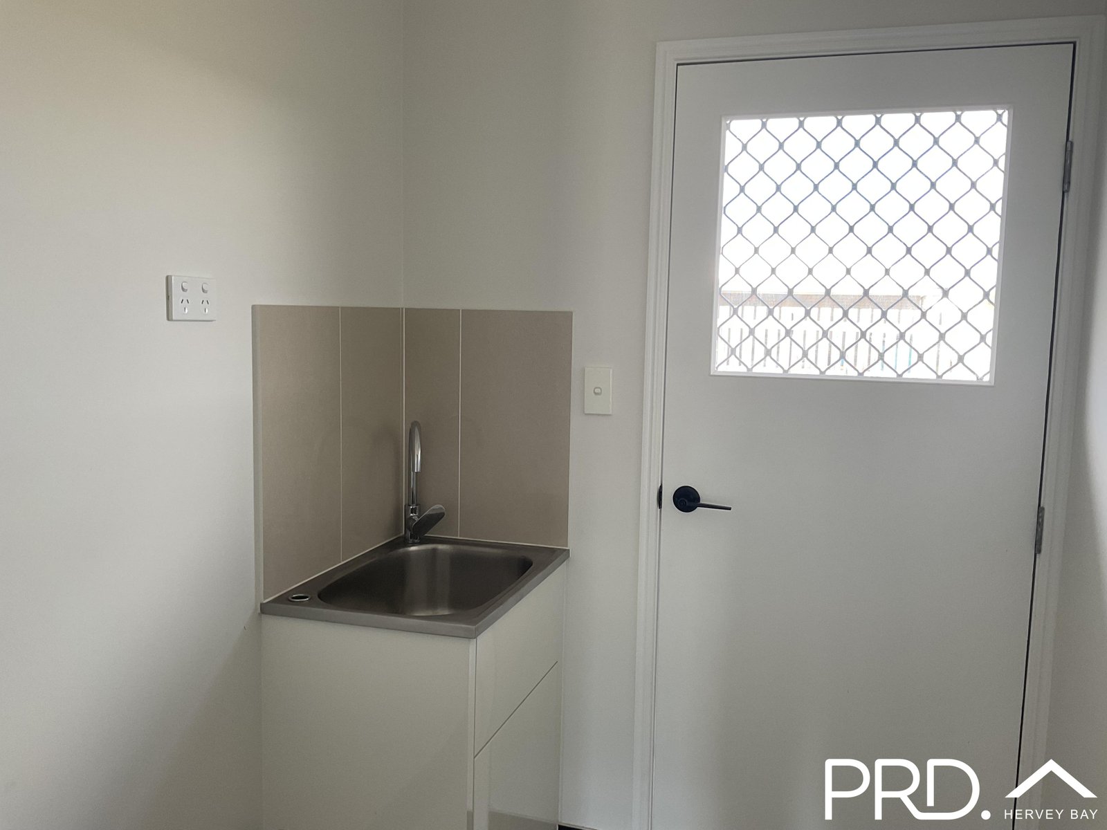 31 Imperial Circuit ELI WATERS 18