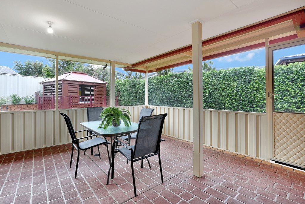 31 Karriewood Circuit HORSLEY 10