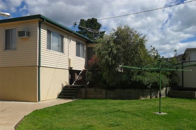 31 Kinred Street TUMUT 4