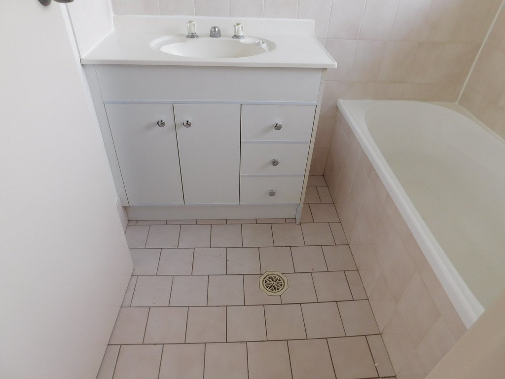 31 Lakeridge Drive VARSITY LAKES 4