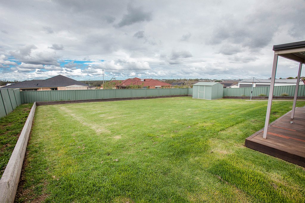 31 Lemonwood Circuit THORNTON 21