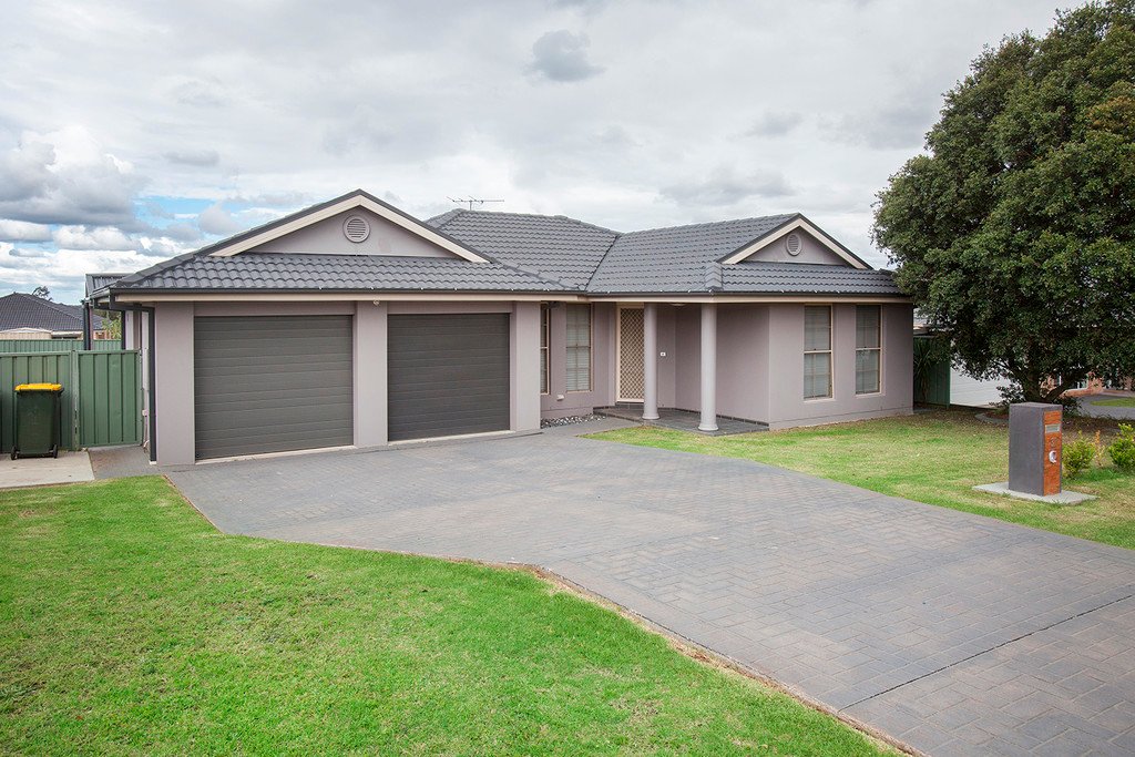 31 Lemonwood Circuit THORNTON 23