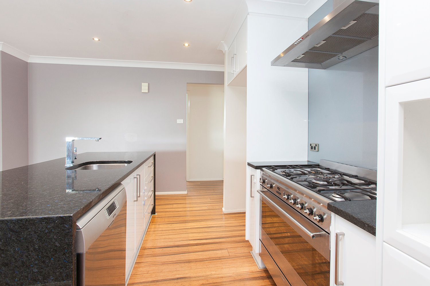 31 Lemonwood Circuit THORNTON 10