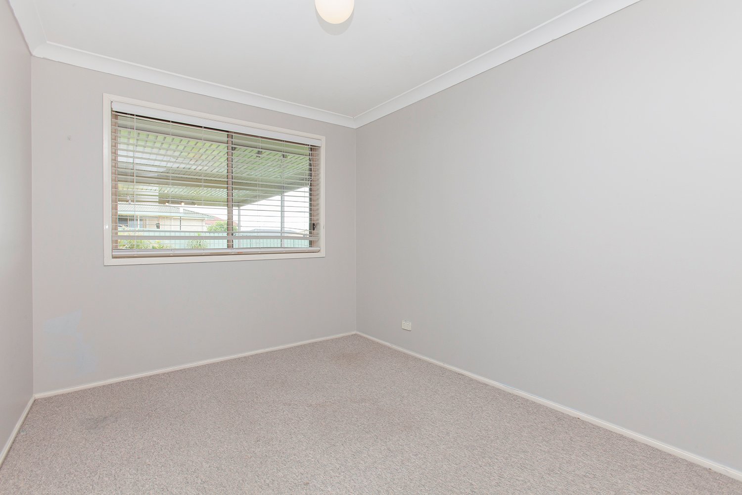 31 Lemonwood Circuit THORNTON 16