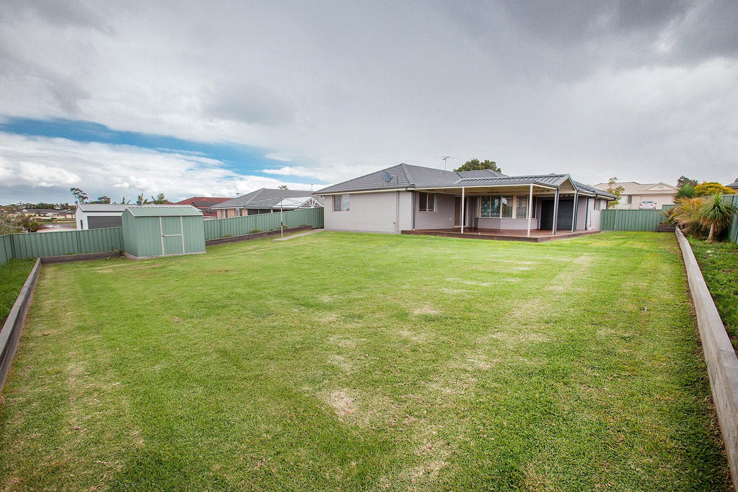 31 Lemonwood Circuit THORNTON 22