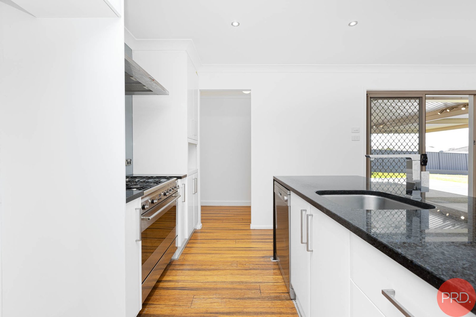 31 Lemonwood Circuit THORNTON 10