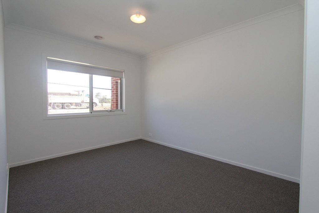 31 Limetree Way LAKE GARDENS 12