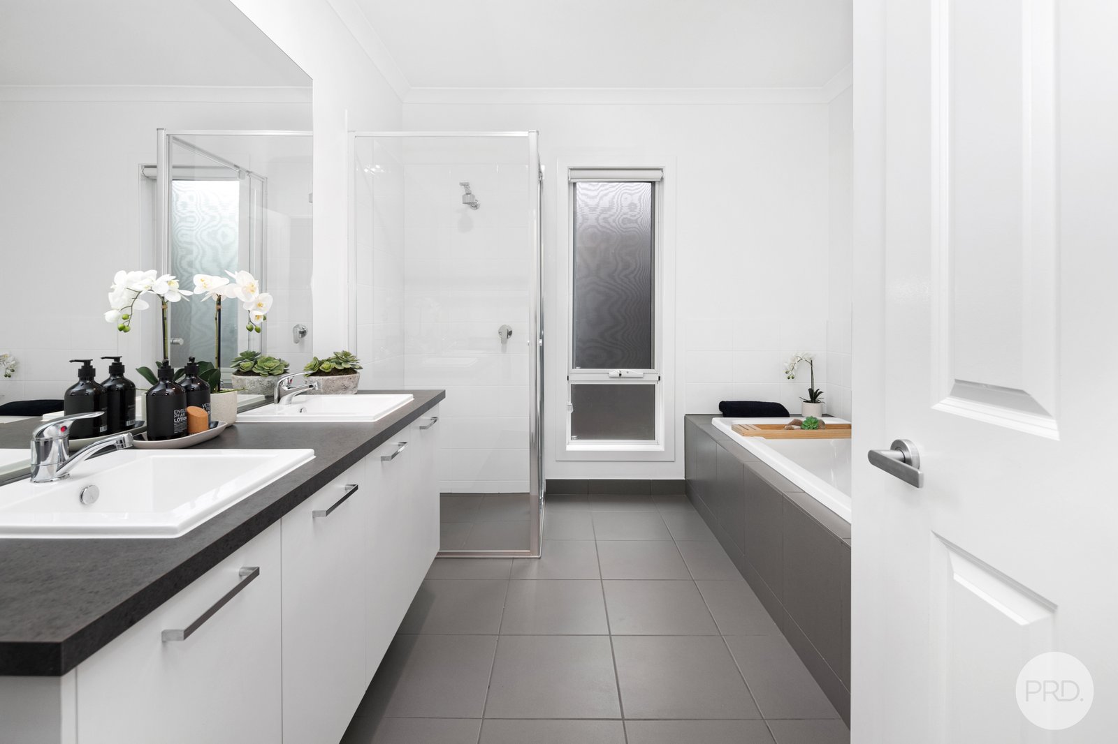 31 Limetree Way LAKE GARDENS 18