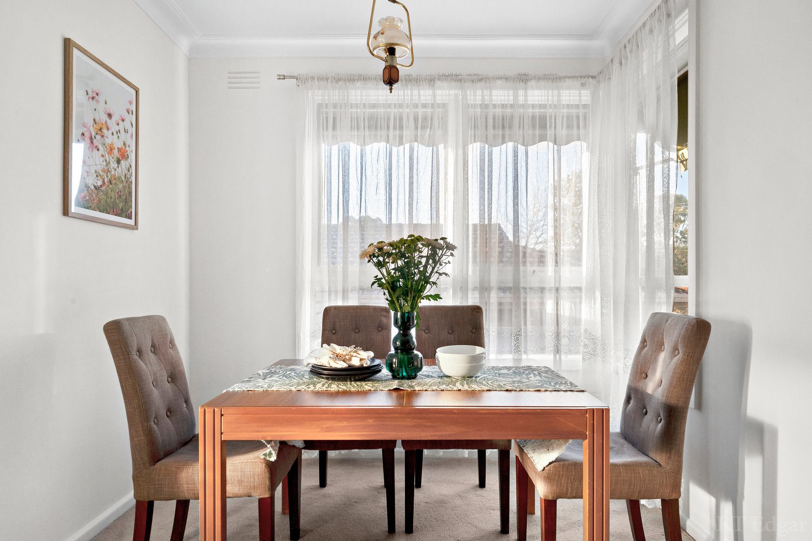 Real Estate and Property in 31 Lincoln Avenue, Mont Albert North, VIC