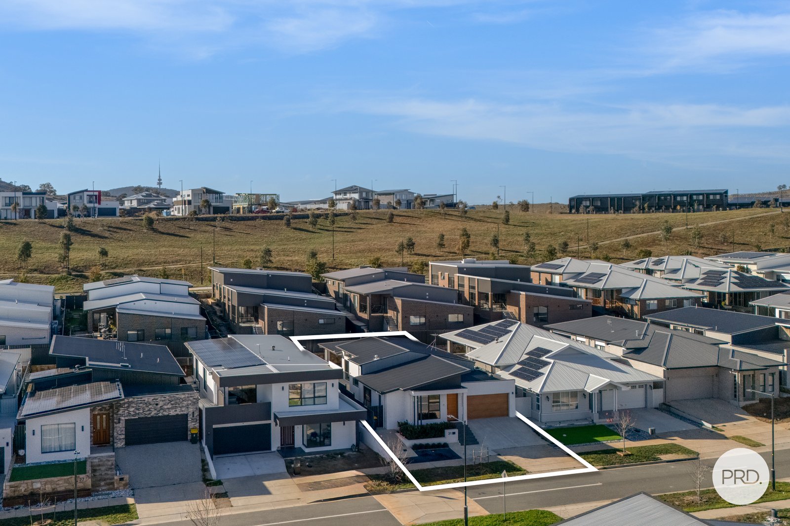 31 Mari Funaki Street WHITLAM 2