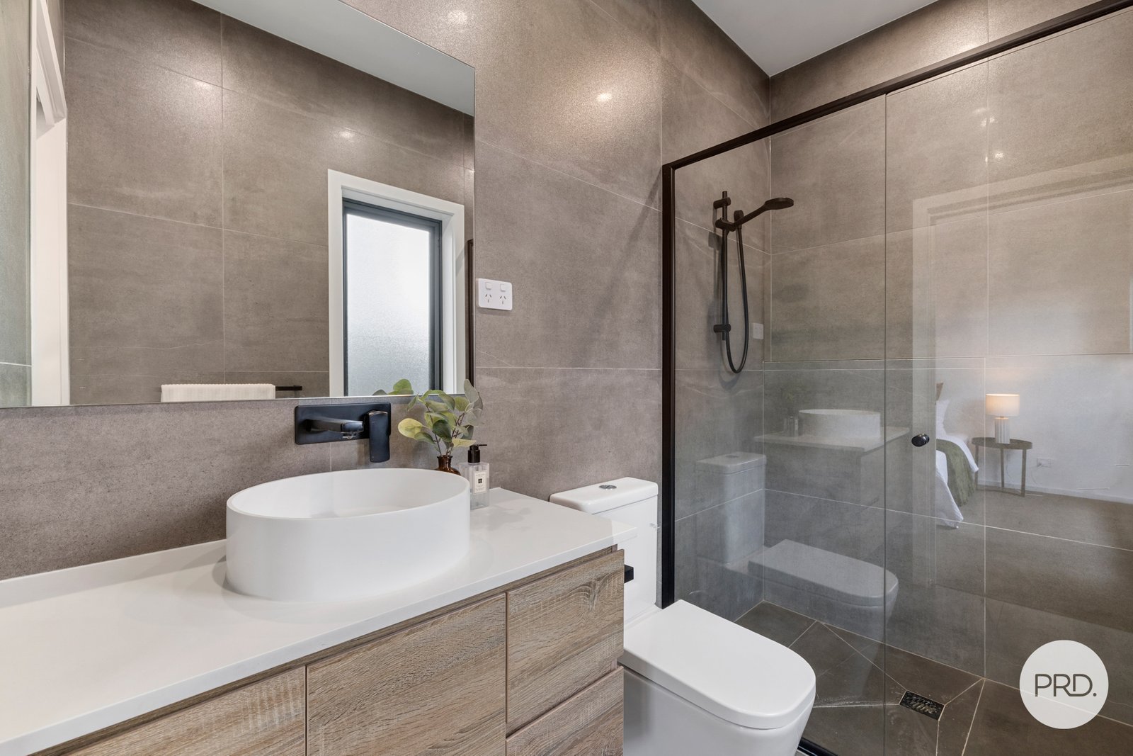 31 Mari Funaki Street WHITLAM 17