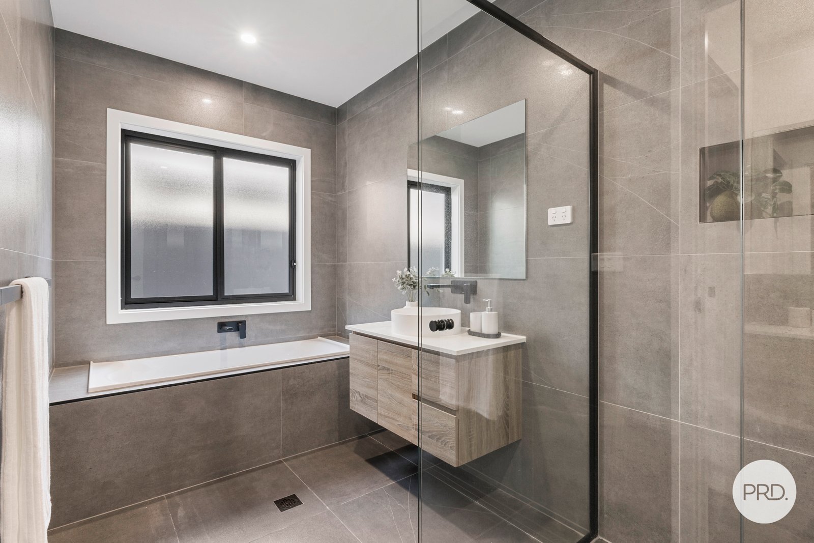 31 Mari Funaki Street WHITLAM 21