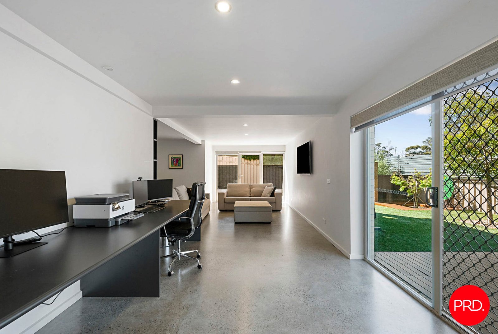 31 Marnie Road KENNINGTON 17