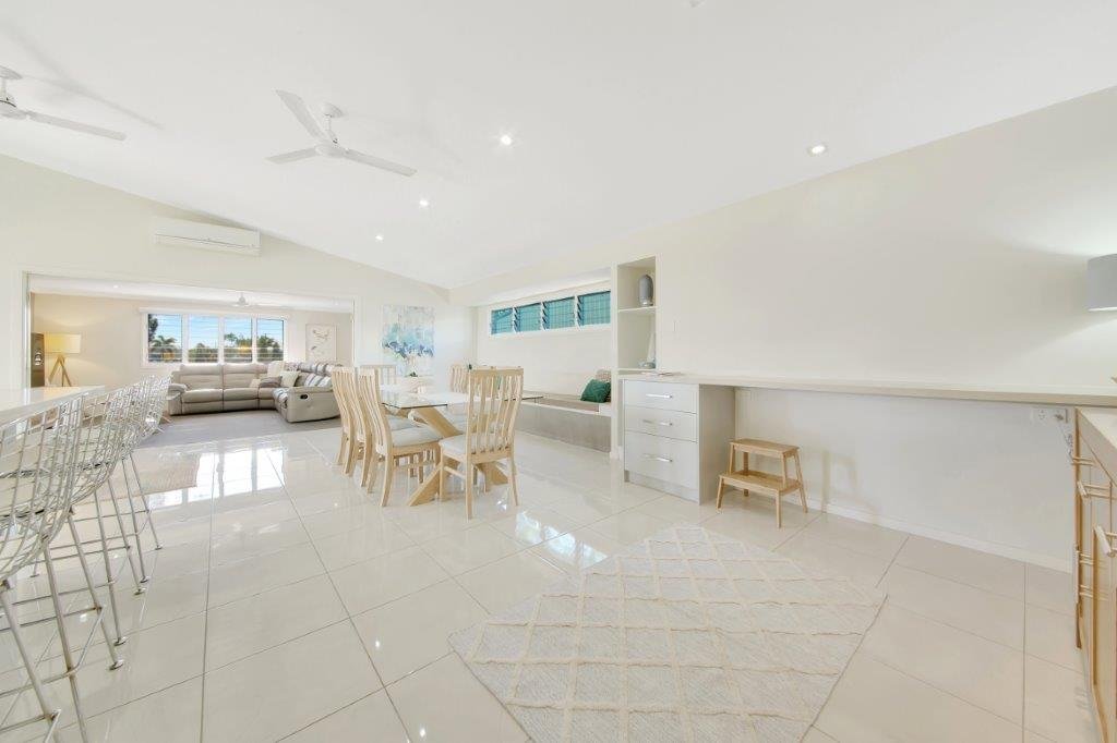 31 Mcleod St  BOYNE ISLAND 12