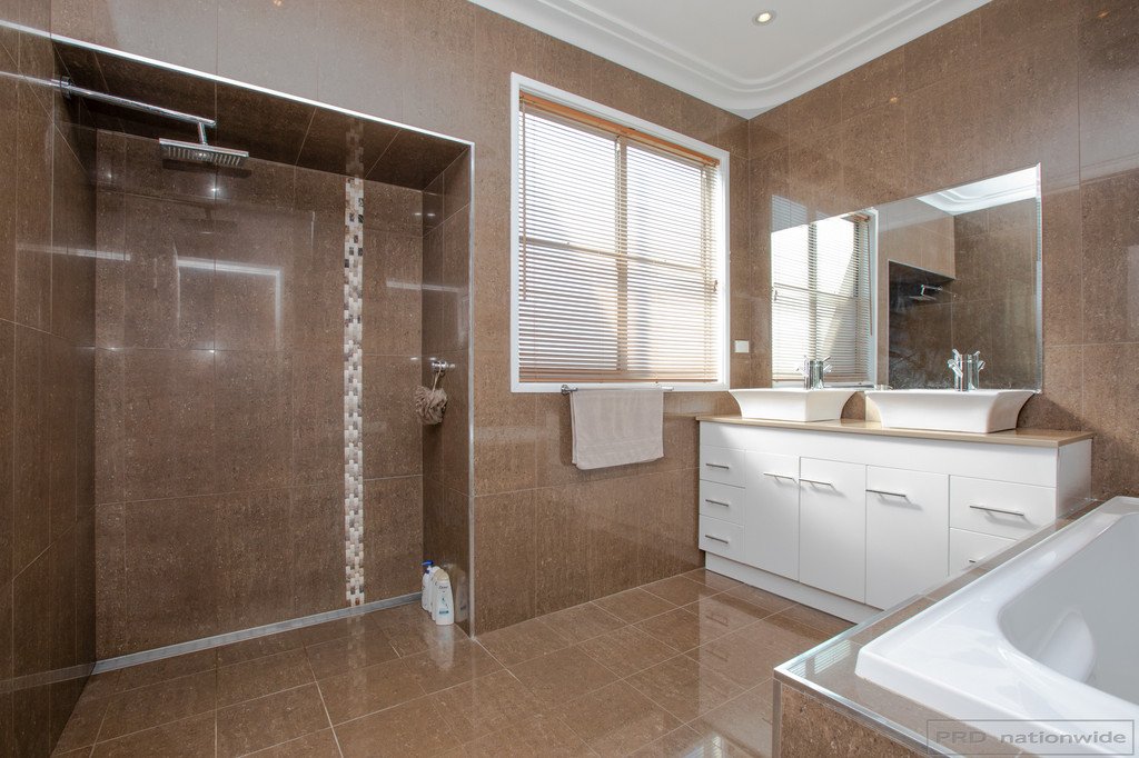 31 Melrose Street LORN 15