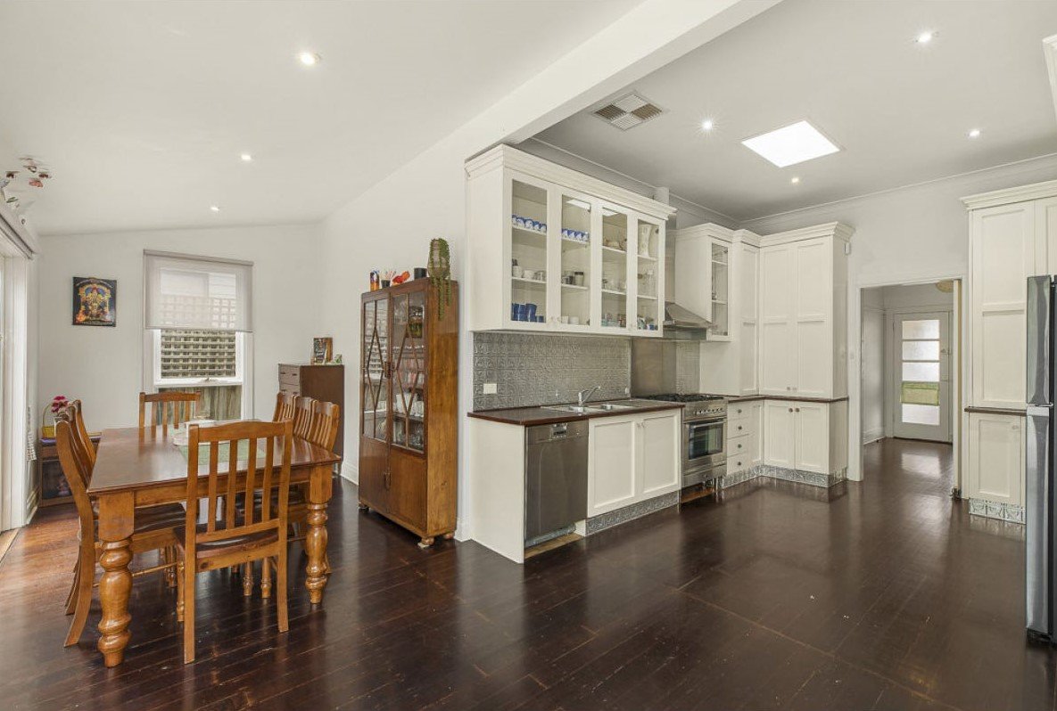 Gallery: 31 Molden Street