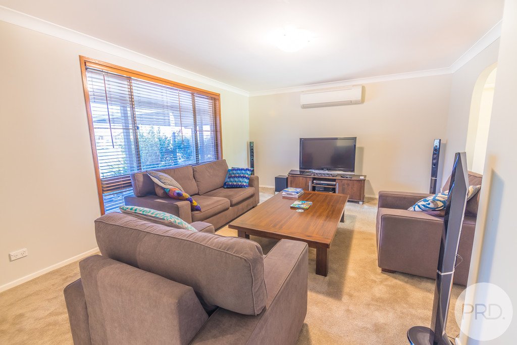 31 Myrl Street TAMWORTH 3